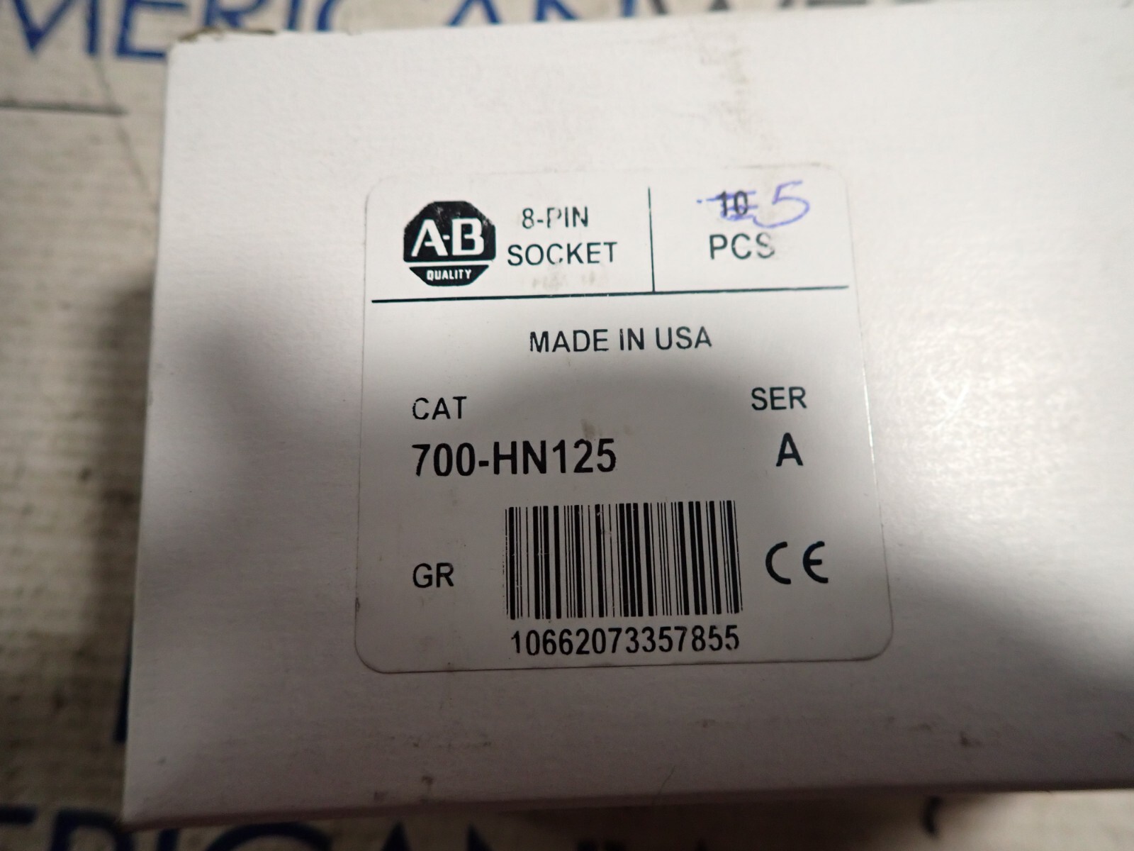 Box of 5 NEW Allen Bradley 8 Pin Socket Relay Bases 700-HN125  700HN125
