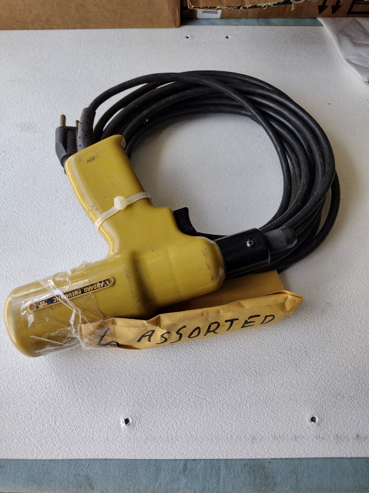 Vintage electric wire wrap tool by Standard Pneumatic,mod 6021, 6 misc bits incl