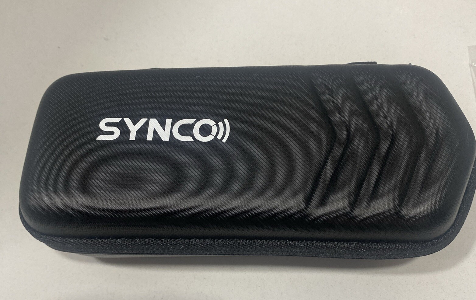 SYNCO G2 Wireless Lavalier Microphone System for Camera Tablet Phone Vlog