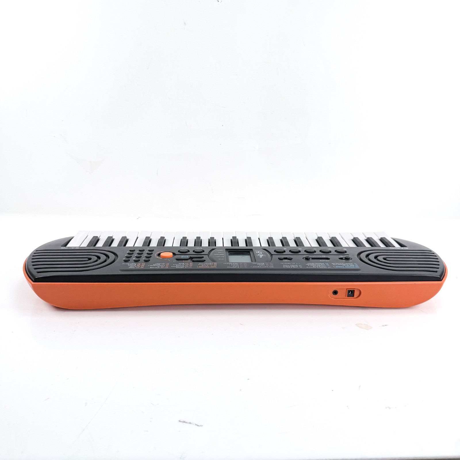 Casio SA-76 44-Key Mini Electronic Keyboard with 100 Tones 50 Rhythms - Works!