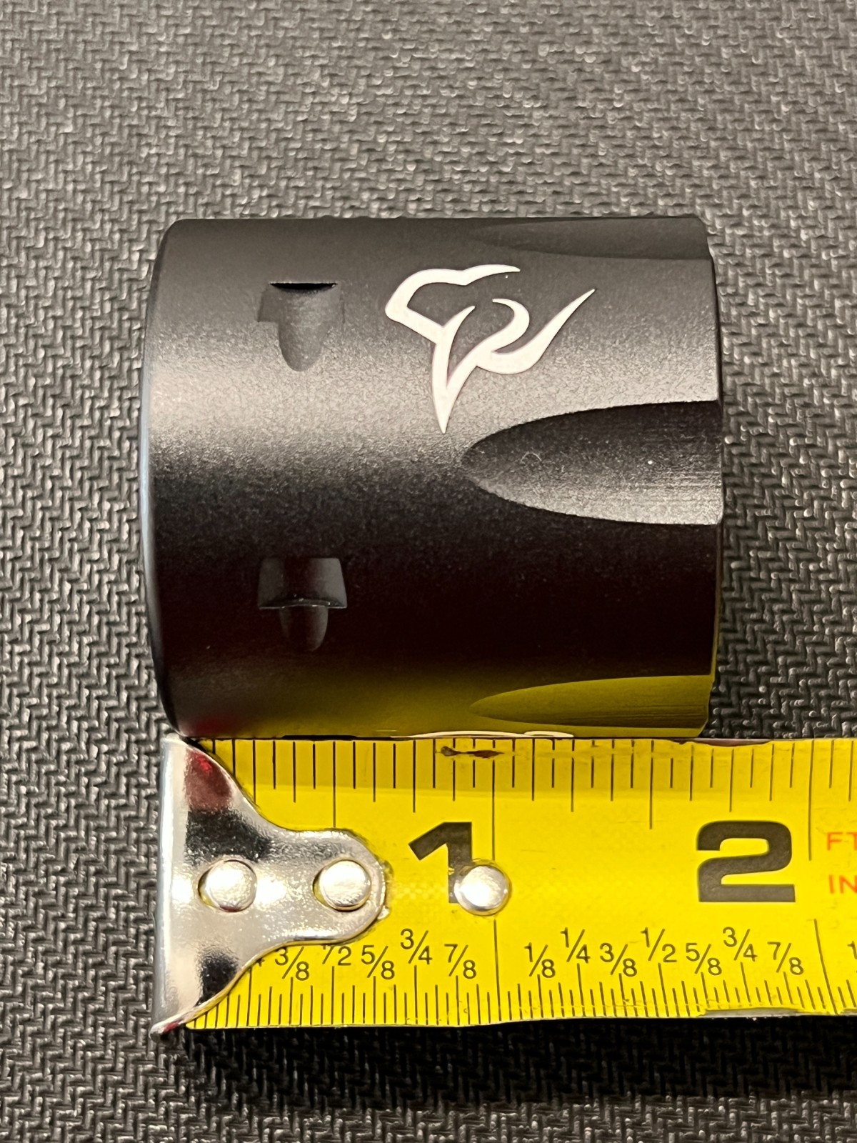 TARURS ROSSI METAL BLACK SHOT CUT