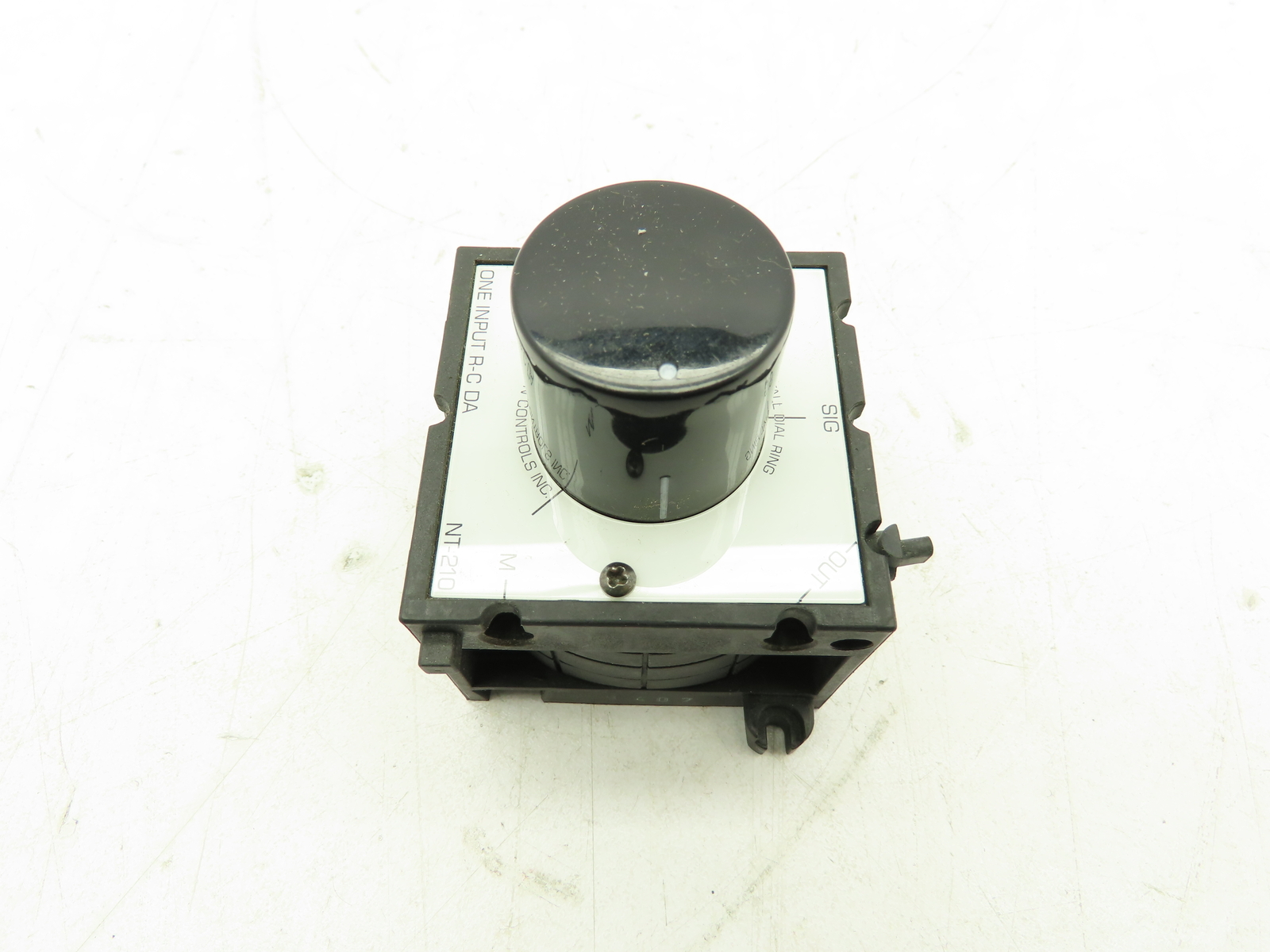 Johnson Controls NT-210 Receiver Controller 1-Input Direct Acting