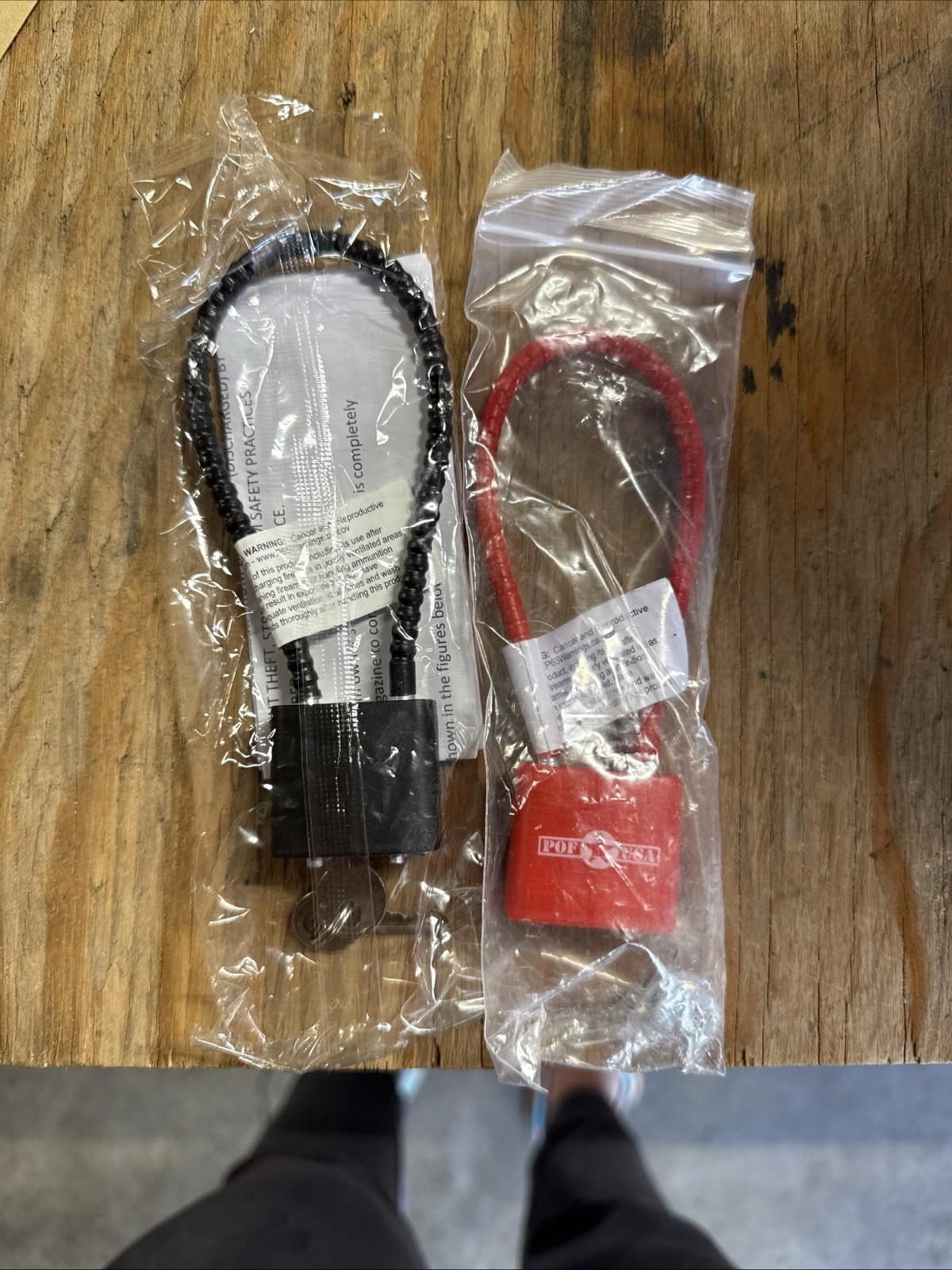 Gun  Cable  Locks  ,lot of 2, With 2 Keys each Unopened . Gun locks
