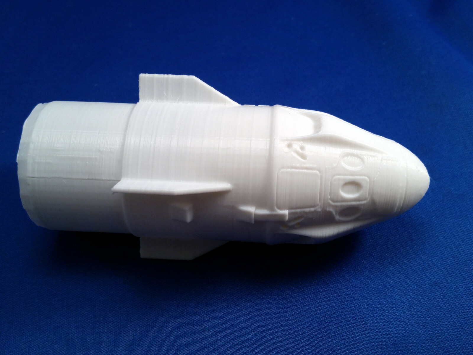 SpaceX Crew Dragon Flying Model Rocket Barebones Kit