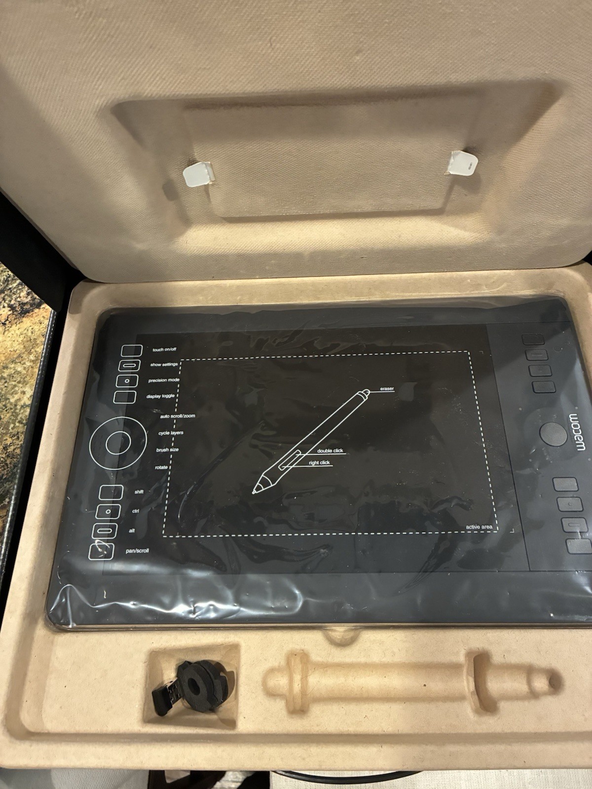 Wacom Intous Medium Pen Tablet PTH651 (no pen)