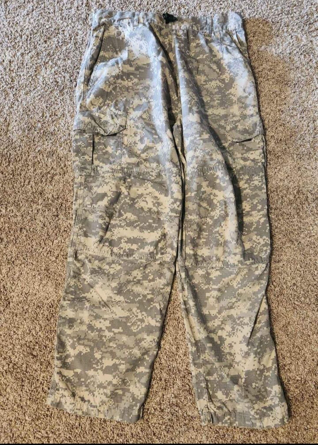 Special ops tactical wear. Size LTop & Pants.