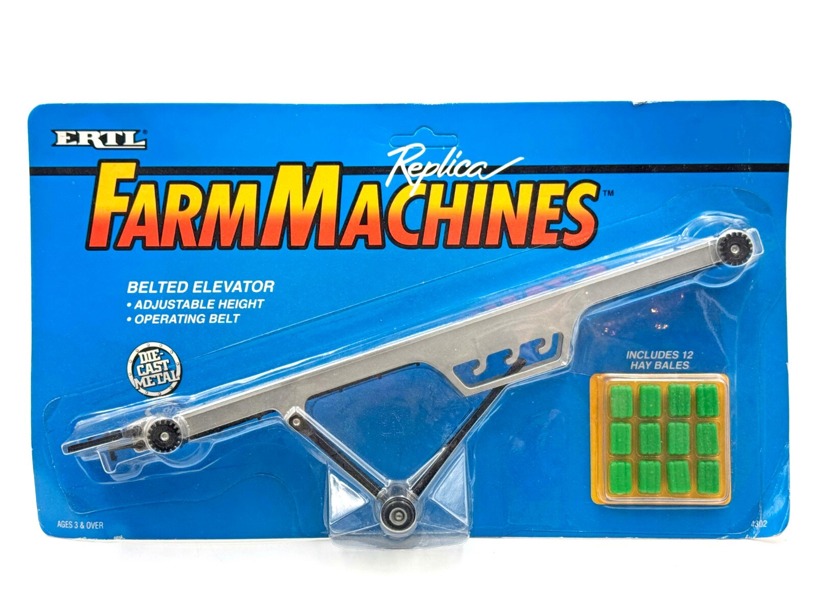 1/64 Belted Elevator With Bales, Grey