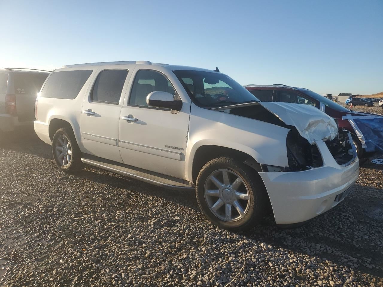 Passenger Right Front Spindle/Knuckle Fits 07-14 ESCALADE 2521984