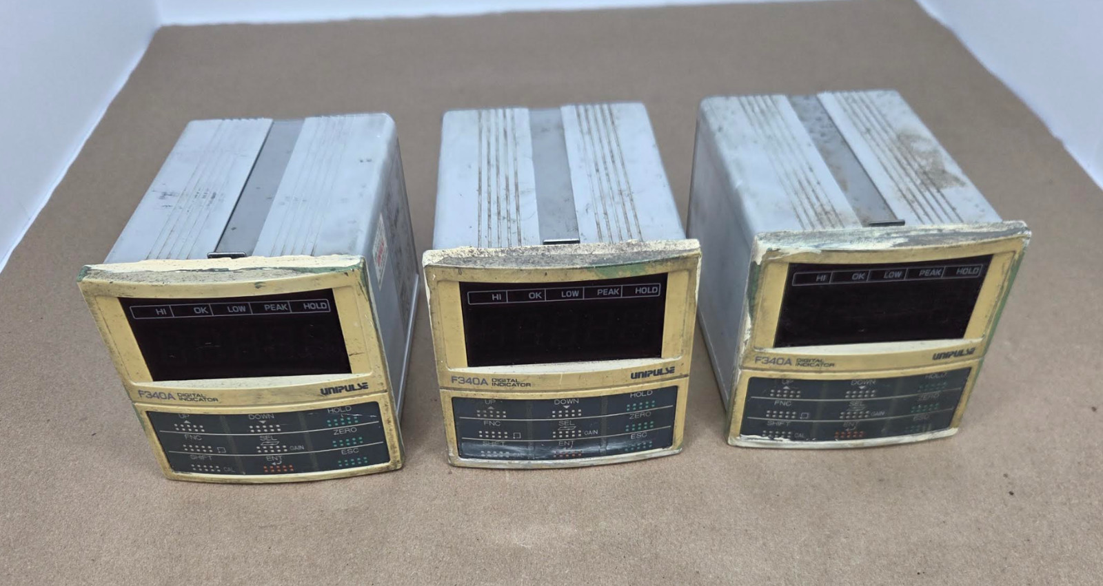 Unipulse F340A Digital Load Cell Indicator 10V DAC 0-10V Lot of 3
