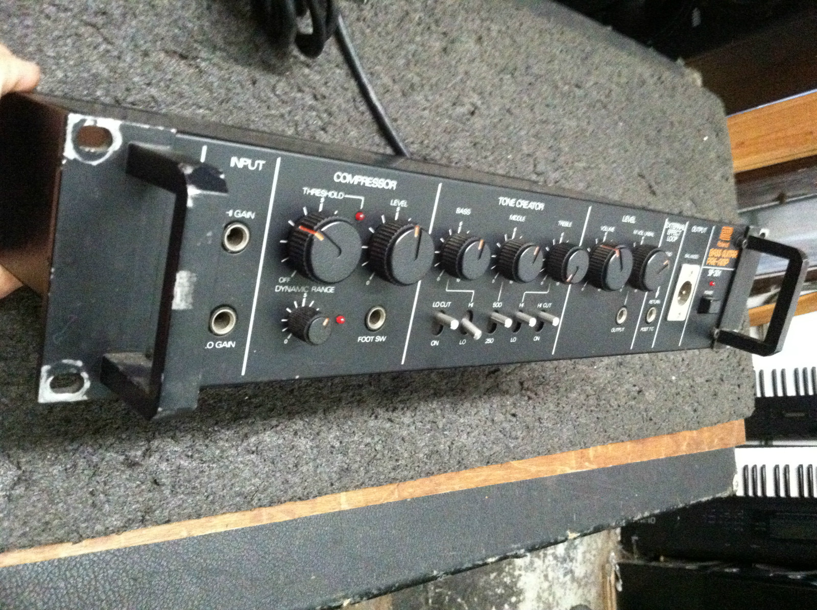 Vintage Roland SIP-301 Bass guitar preamp /Rack  Pre Amp/SIP301 //ARMENS