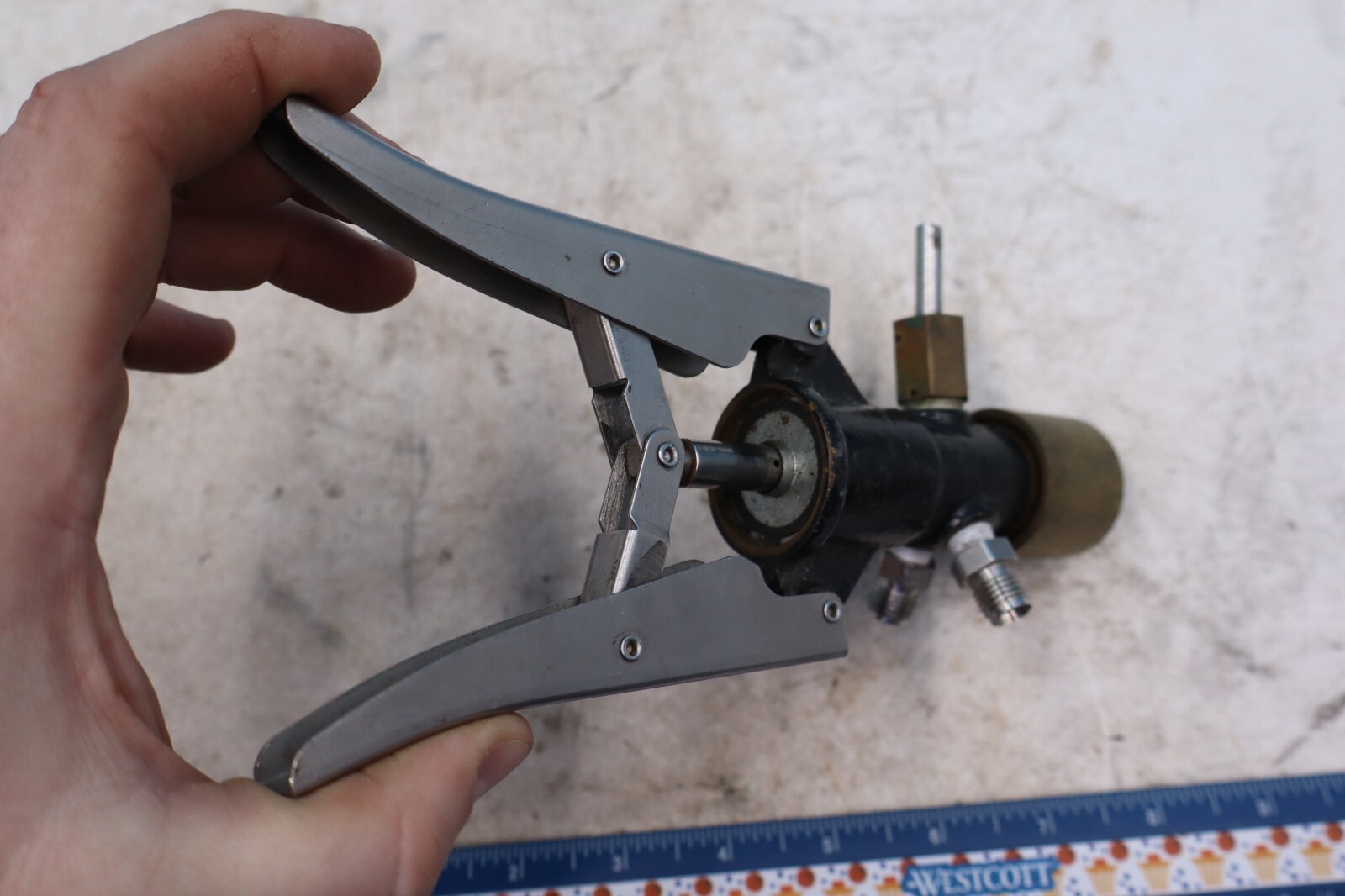 Transmation Pressure Calibrator 1098P Hand Pump