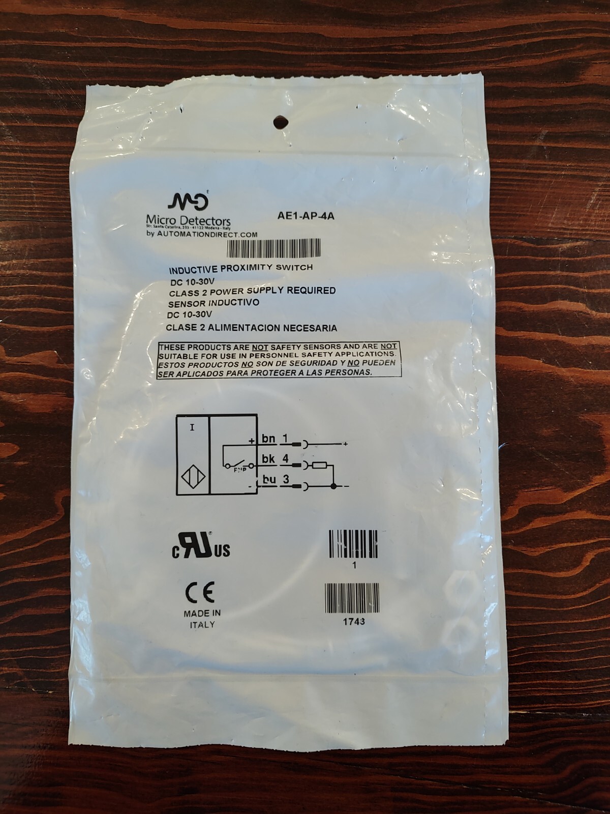 Micro Detectors AE1/AP-4A Inductive Proximity Switch, DC 10-30V