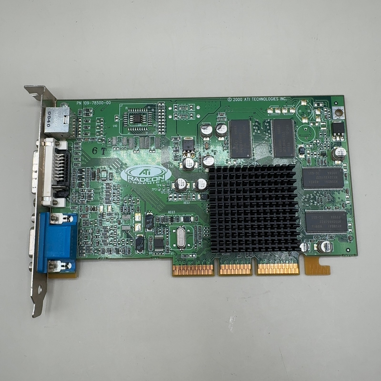 radeon graphics card rv100 sd32m