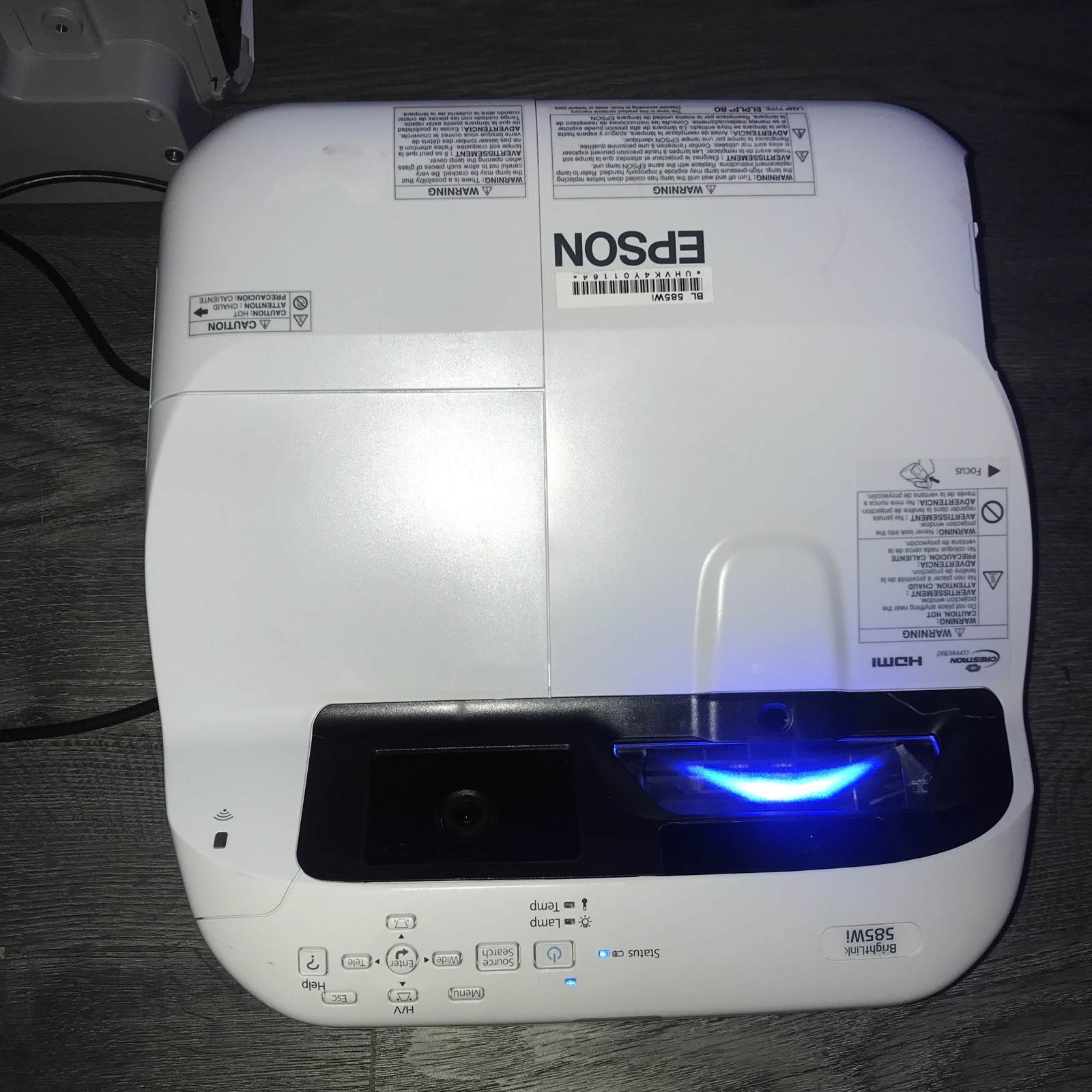 Epson BrightLink 585Wi Interactive Ultra Short Throw HDMI Under 1500 LAMP HOURS