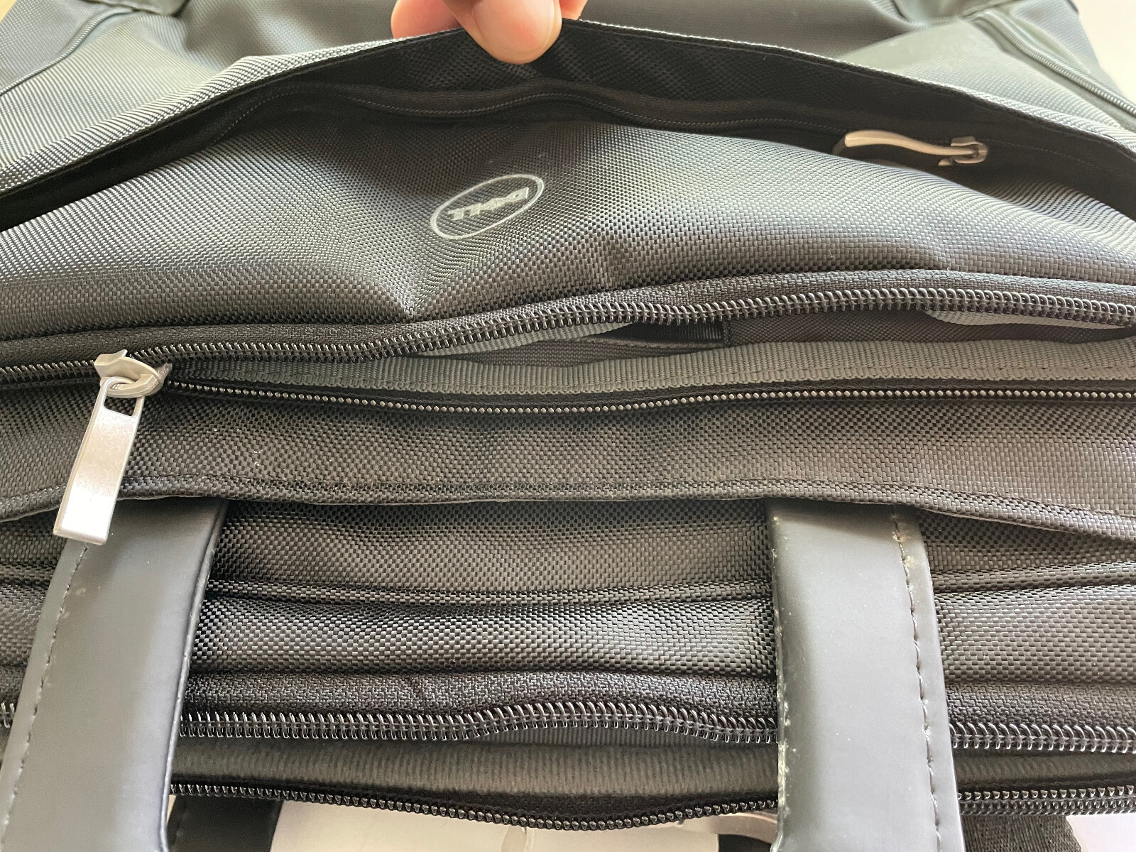 Original Dell Computer Carrying Case Briefcase for 15” Laptop Black W/ Strap Zip