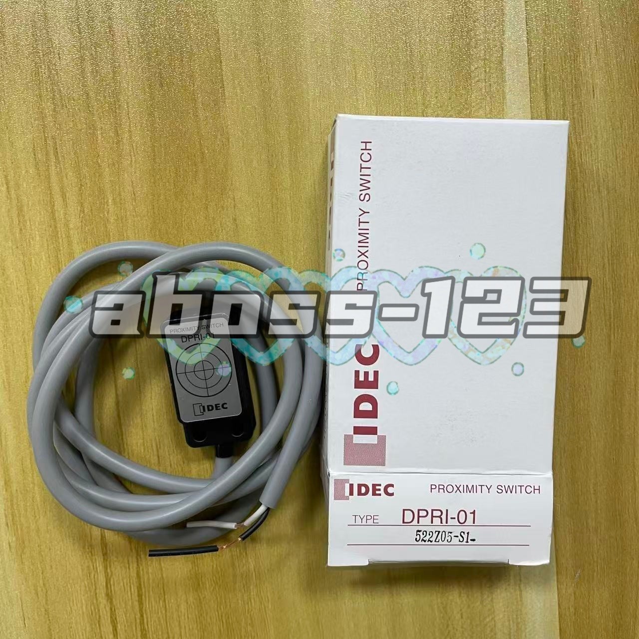 IDEC DPRI-01 Proximity Switch#1pcs New In Box
