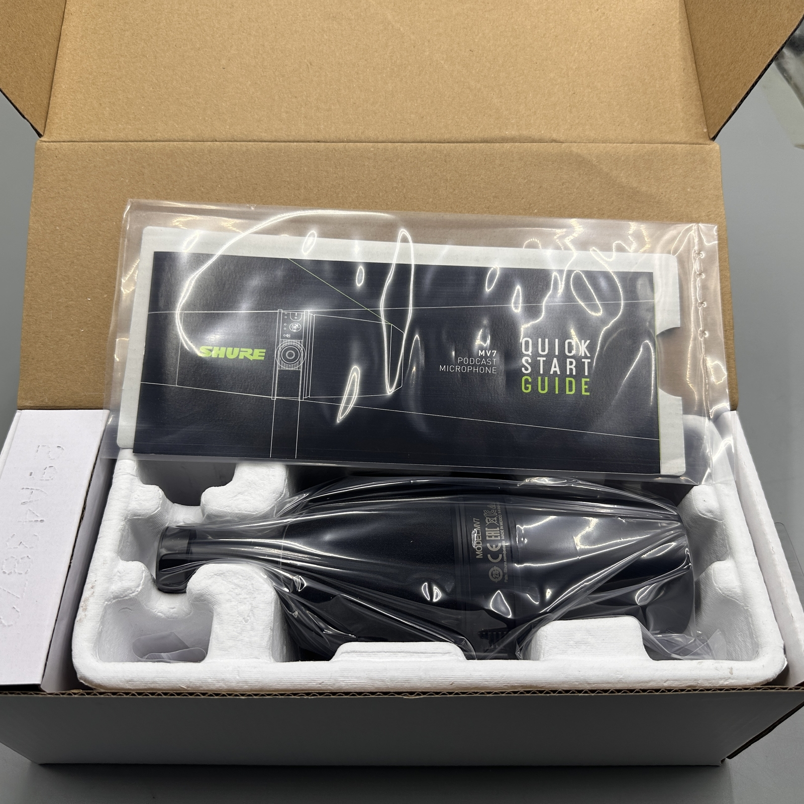 MV7 Dynamic Vocal Microphone Cardioid Form Factor USB/XLR Compatible
