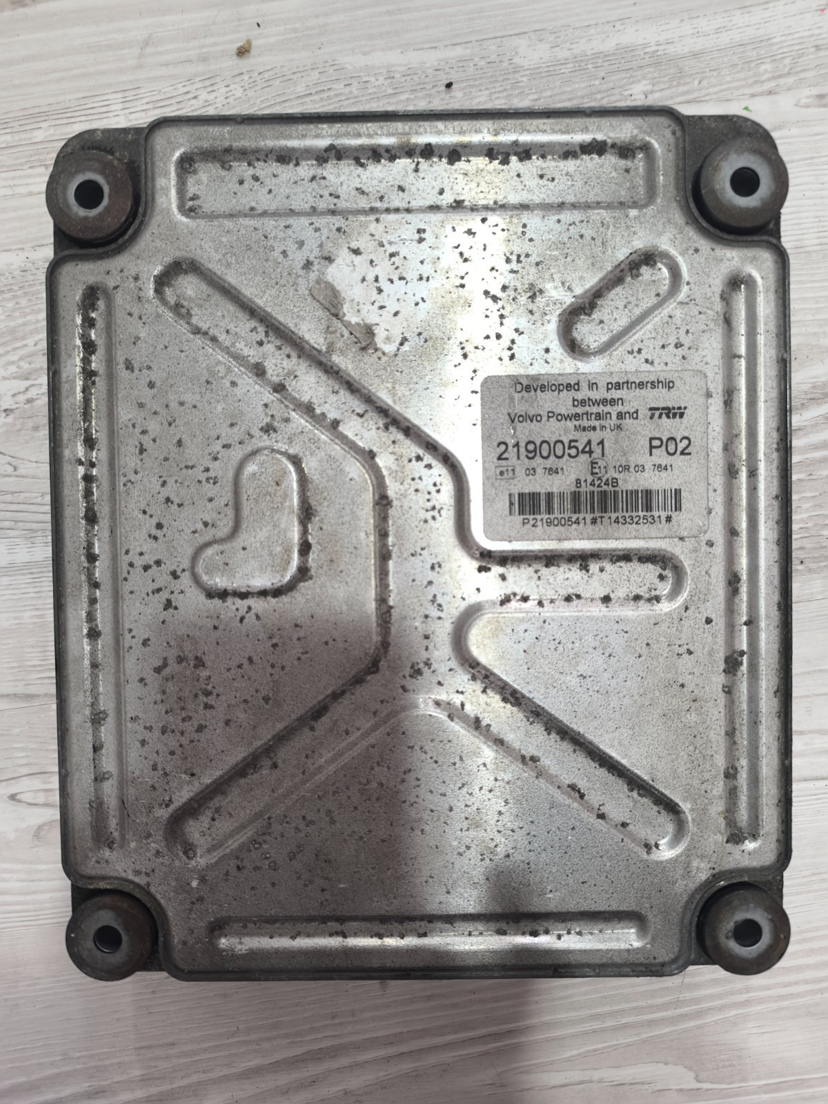 VOLVO RENAULT ENGINE CONTROL UNIT NO. 21900541