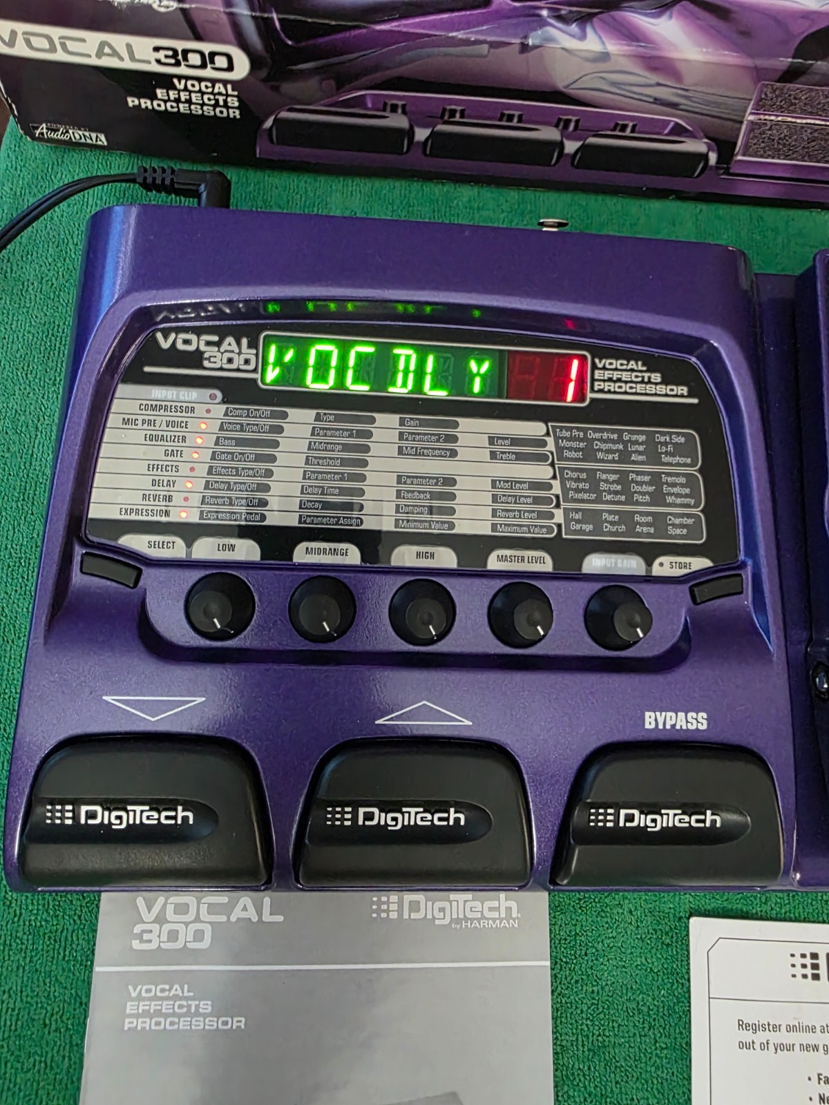 Digitech Vocal 300 modeling guitar foot pedal processor, manual A/C cord & box