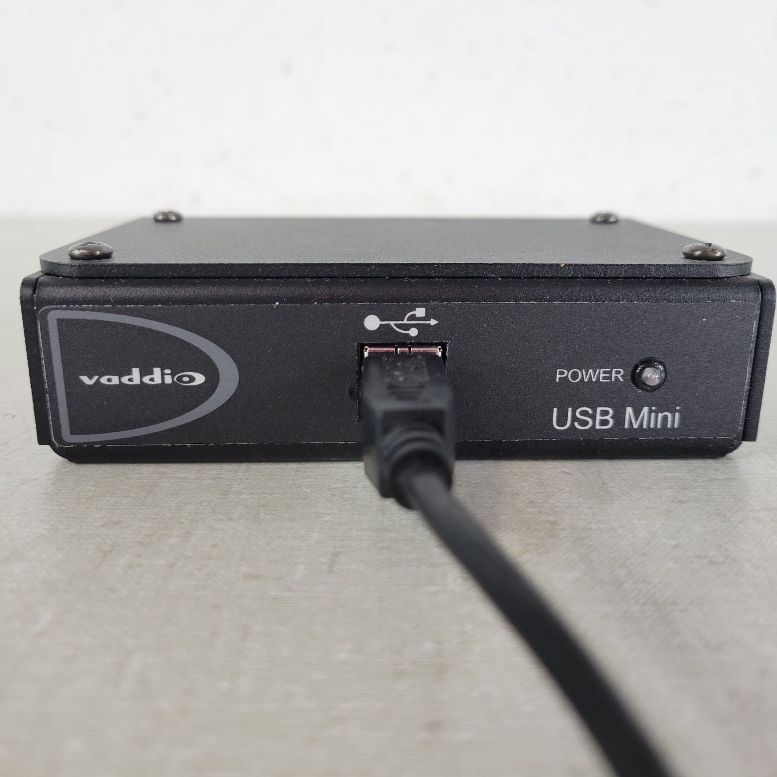 VADDIO 9981105039 Quick-Connect USB Mini, 24V DC, USB Type-A To Type-B