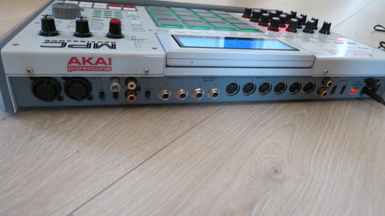 AKAI MPC RENAISSANCE PROFESSIONAL PRODUCTION CONTROLLER