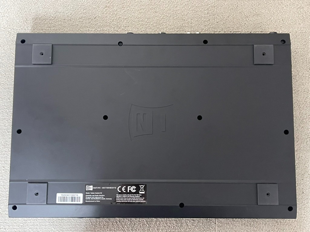 Native Instruments Traktor Kontrol S2 MK1 DJ Controller 2-Channel with Adaptor