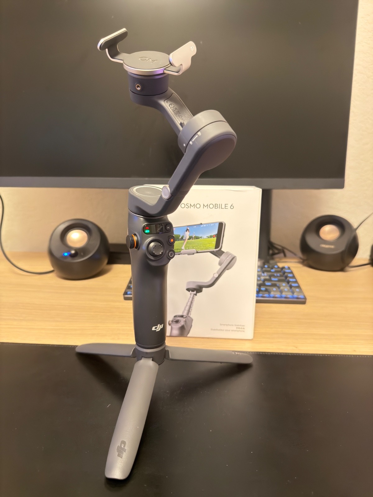 DJI Osmo Mobile 6