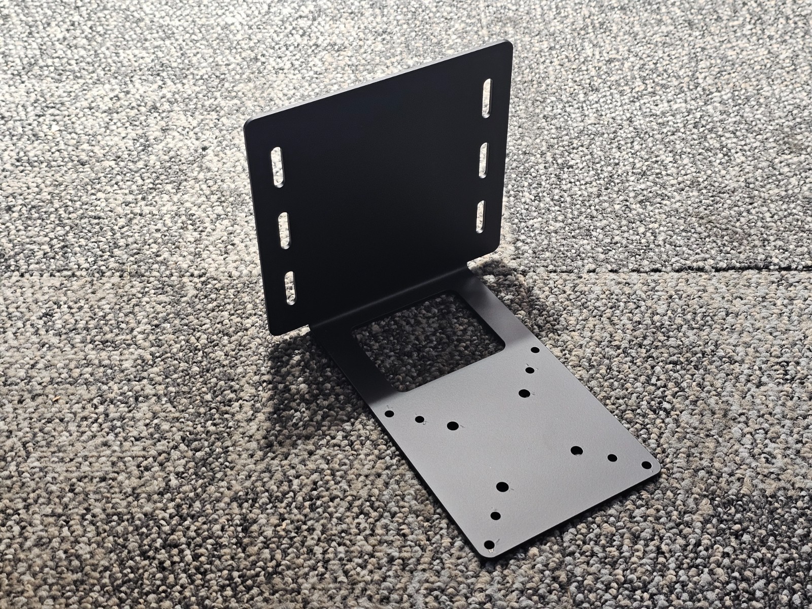 Vesa Plate/Peripheral Tray Combo Assembly 62584-104, Black