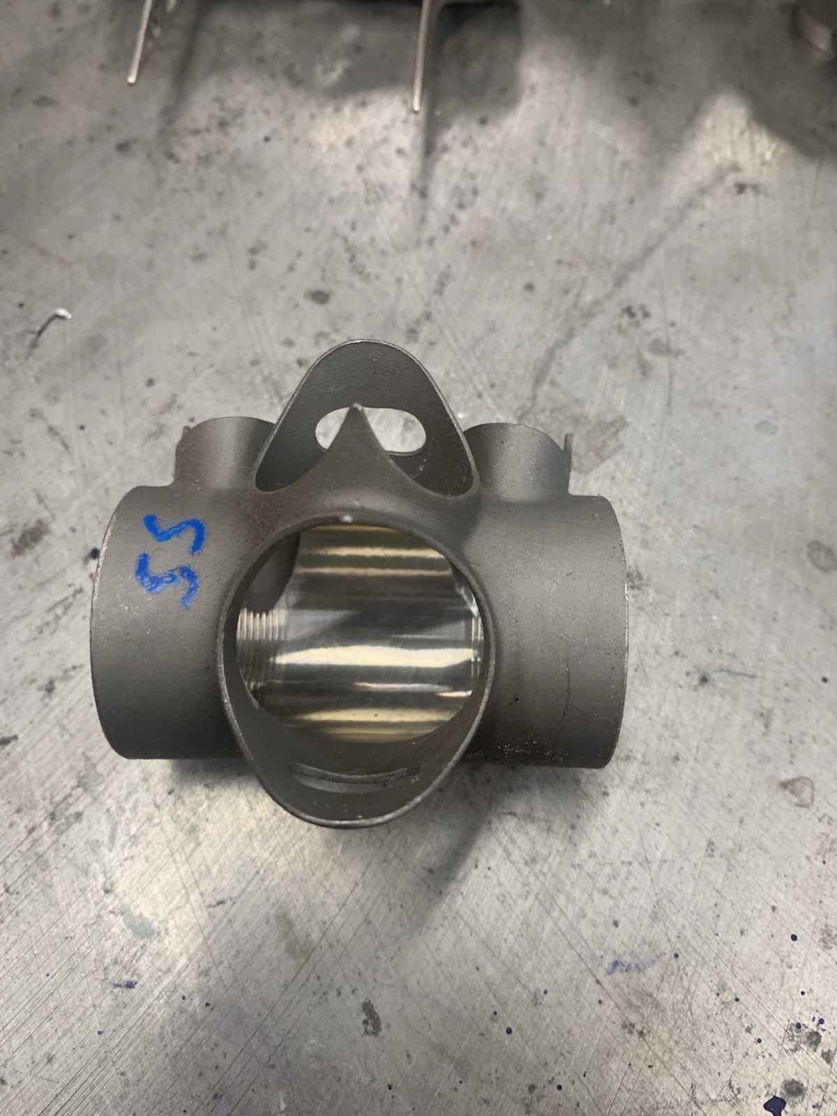 Cast Stainless Bottom Bracket Shell Over Size 31.7, 28.6, 30/17 Oval Chain Stays