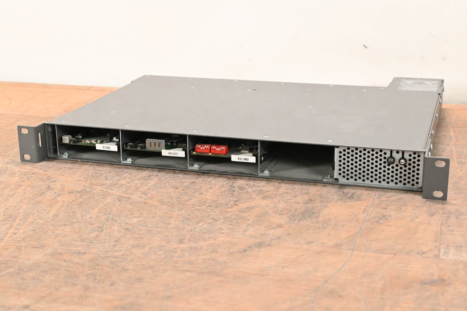 AJA FR1 R-Series 1RU Rackmount Frame CG01C8J