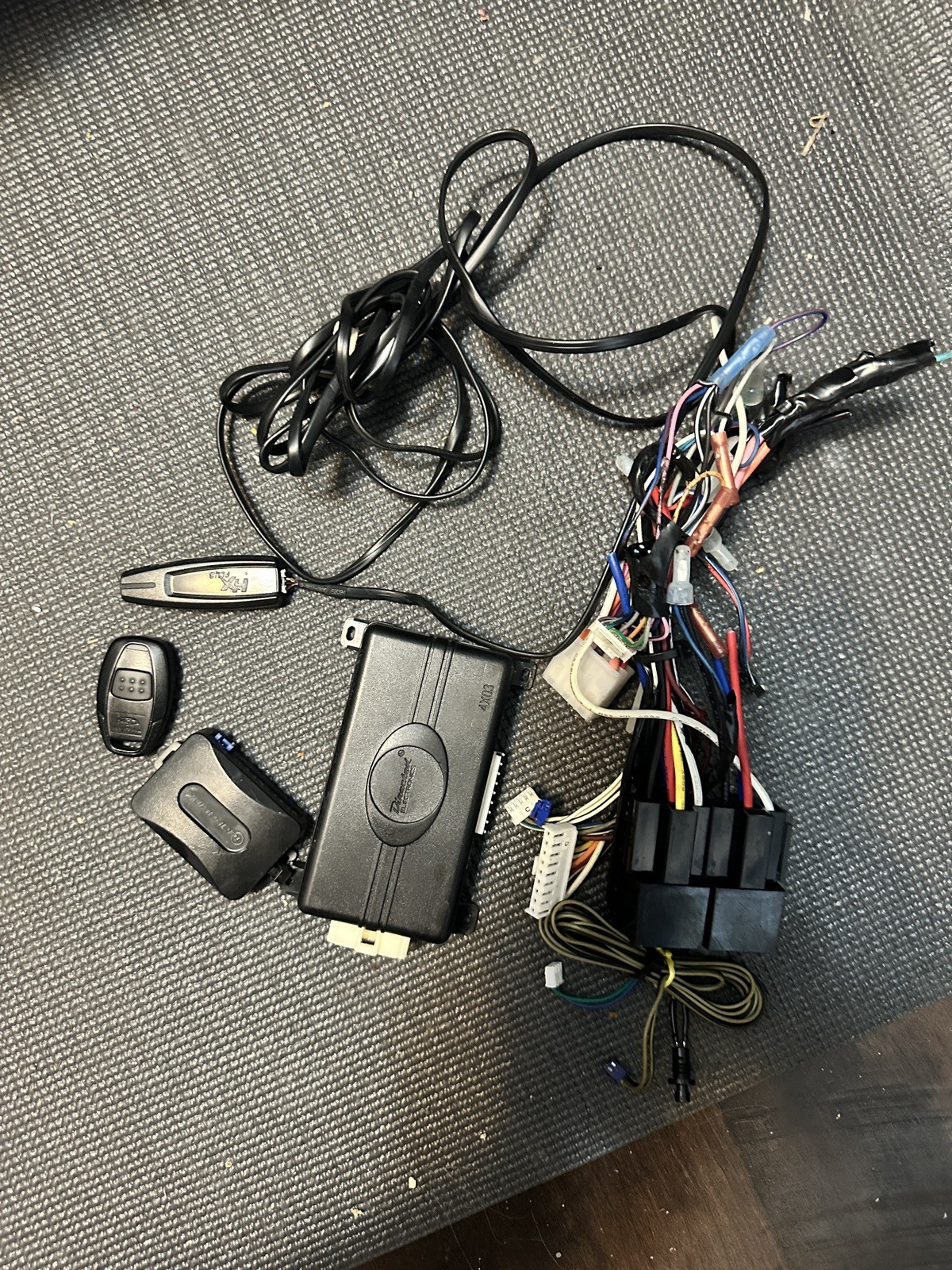 Directed Electronics 4X03 Remote Start Module With Keys & Wire Harness
