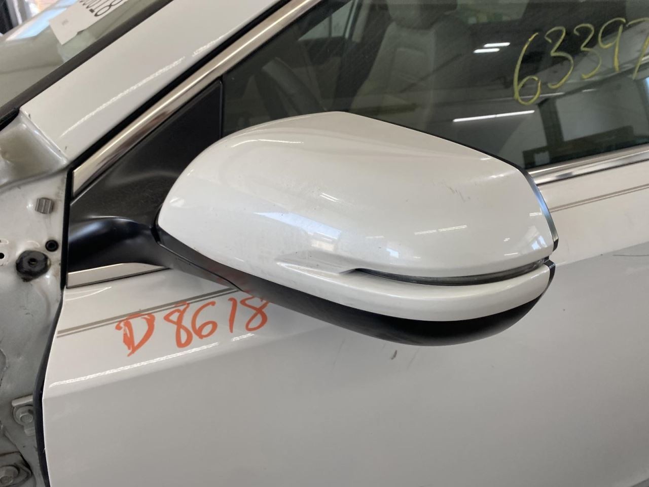 Air Shutter Lower Fits 20-22 CR-V 1020167