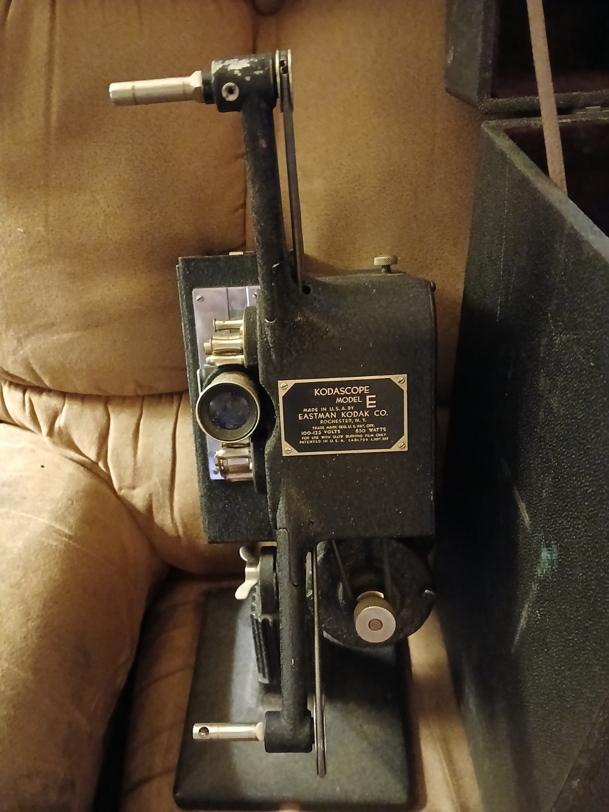 Kodak Kodascope Model E 8mm Movie Projector with Original Case