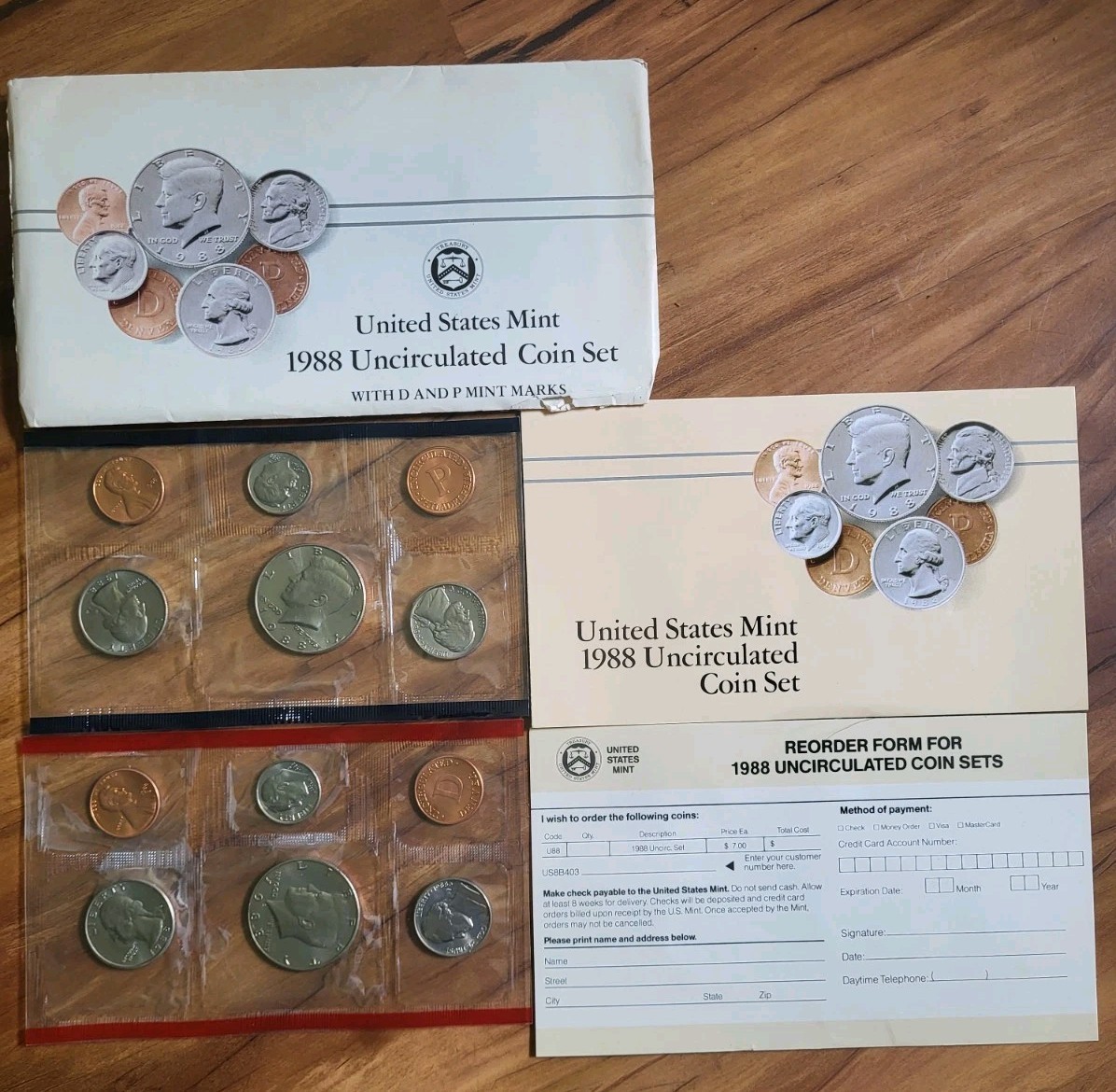US Mint 1988 Uncirculated Coin Set Denver &Philadelphia Mint Marks OGP, 10 Coins