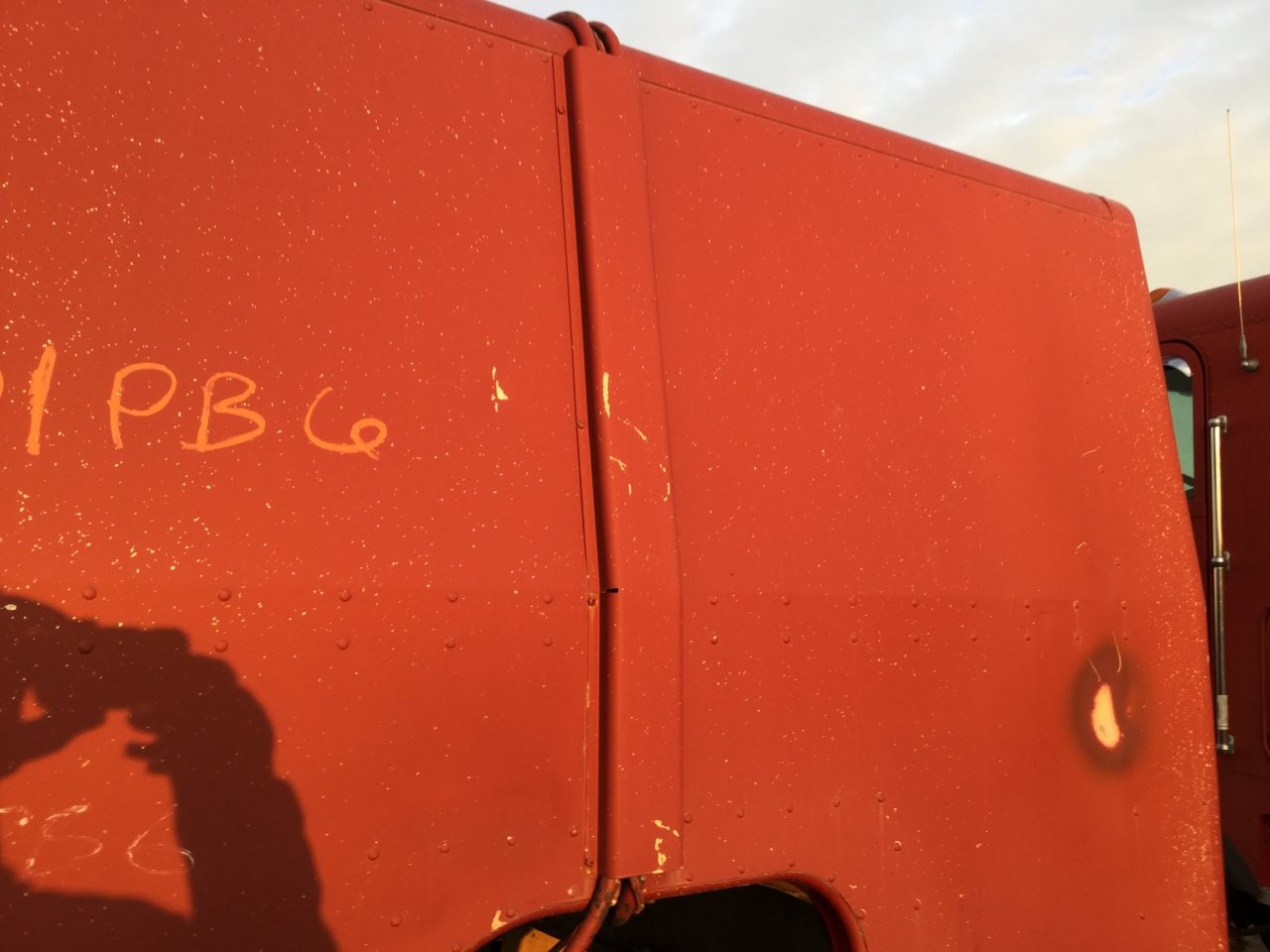 Peterbilt 352 COE BACK Panel