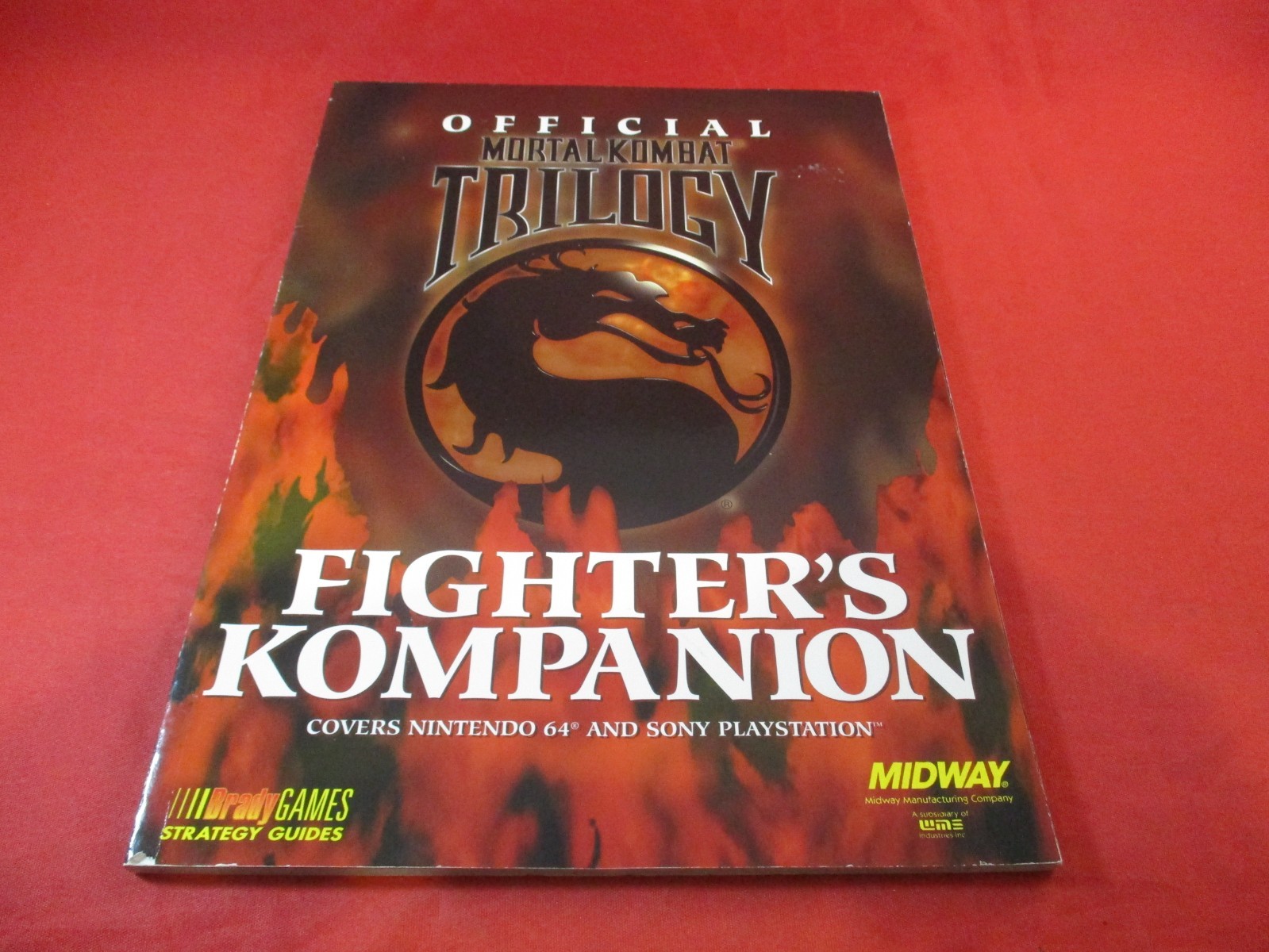 Mortal Kombat Trilogy Fighter's Kompanion N64 PS1 Strategy Guide Hint Book #D