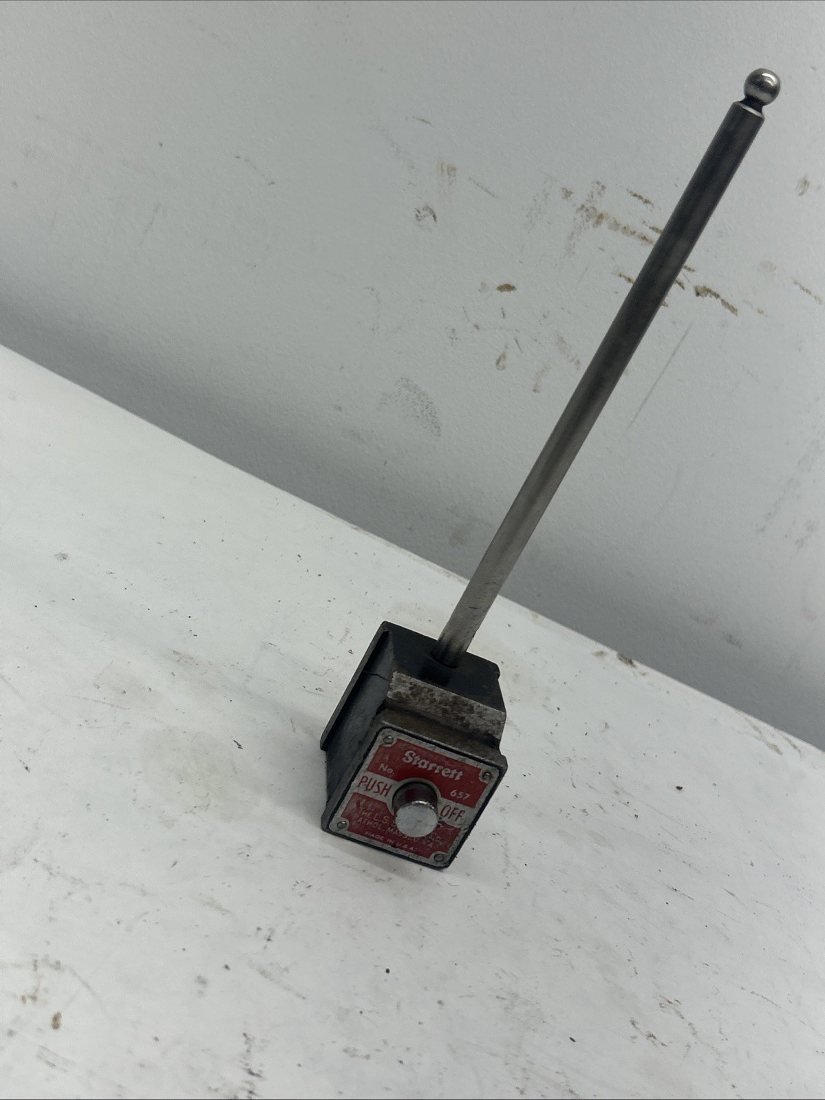 Starrett Magnetic Indicator Holder Base No. 657. Dial Indicator Base Holder