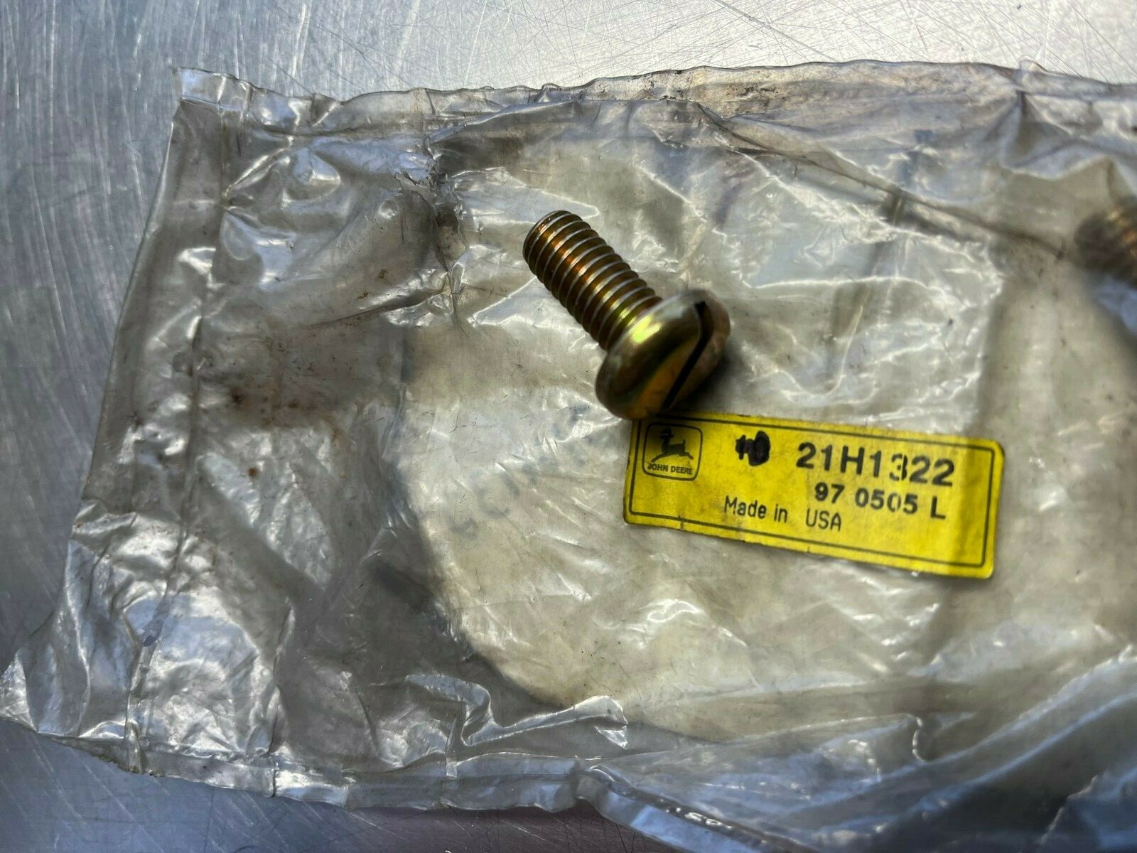 21H1322  Genuine OEM John Deere  SCREW