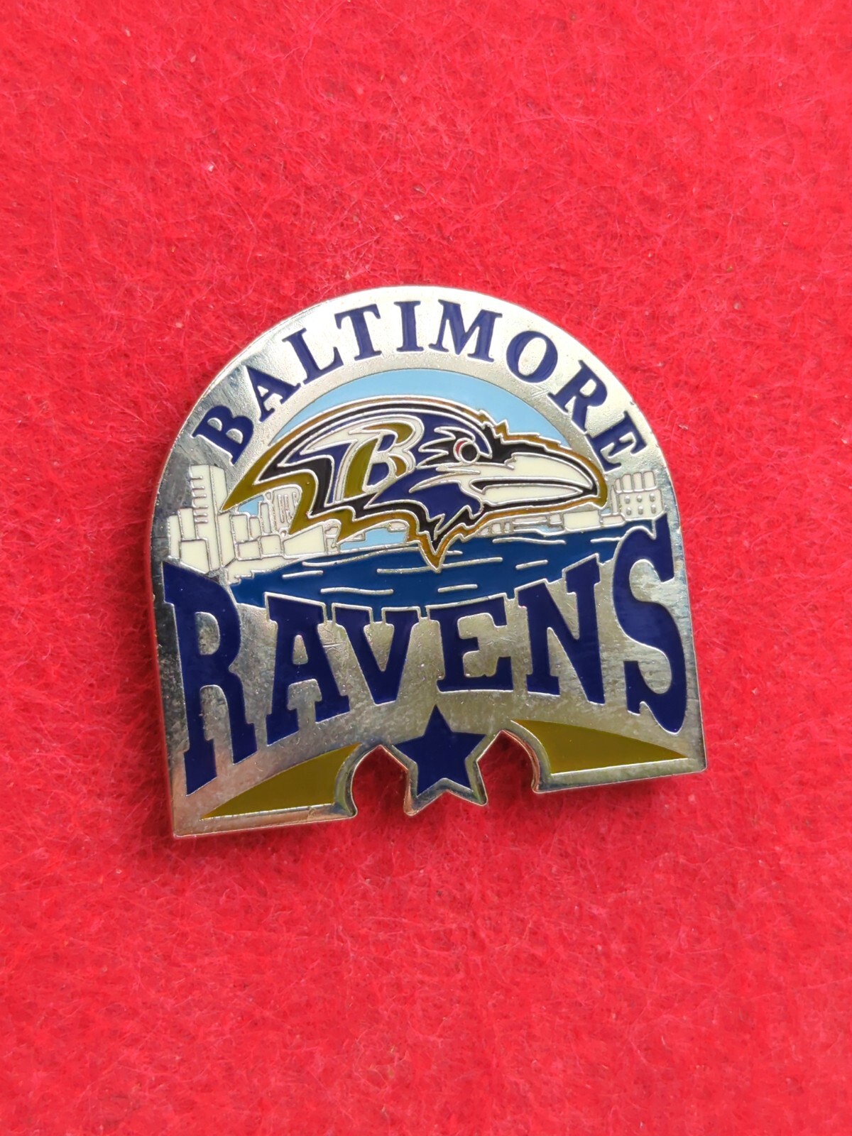 BALTIMORE RAVENS NFL Custom Fridge/Locker Magnet w/ Velvet Gift Bag - NEW!