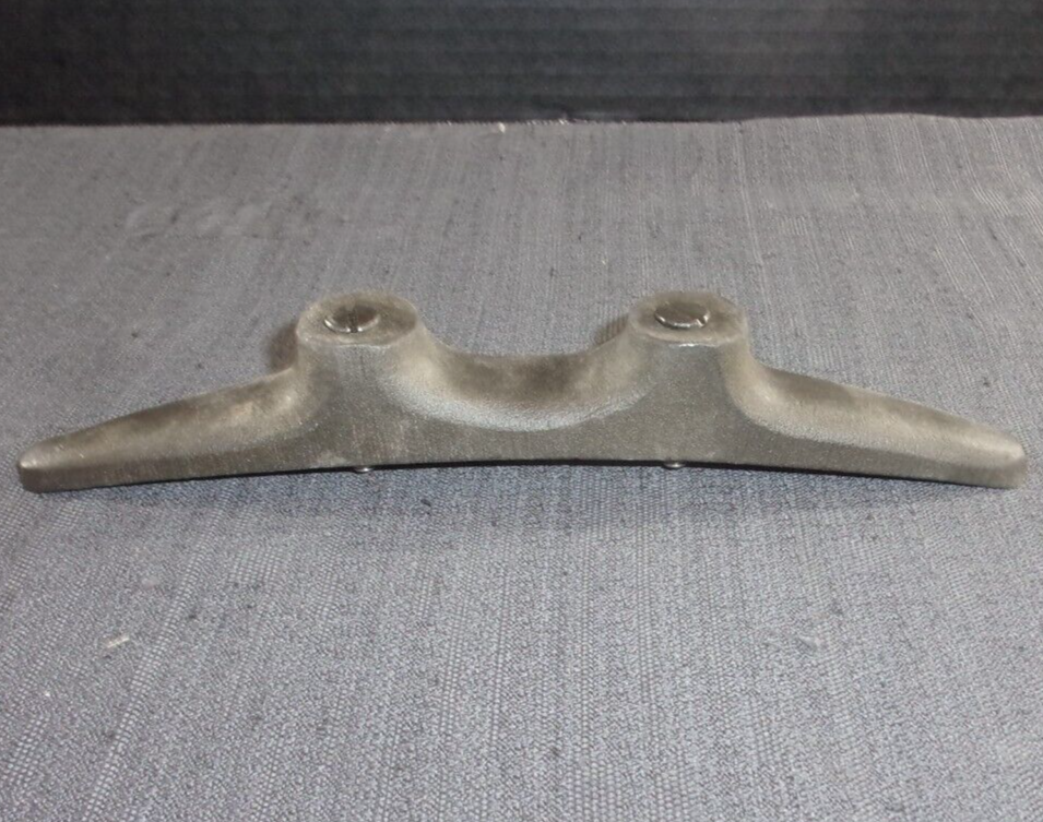 9"X.5" HEAVY DUTY CAST ALUMINUM CLEAT HANDLE