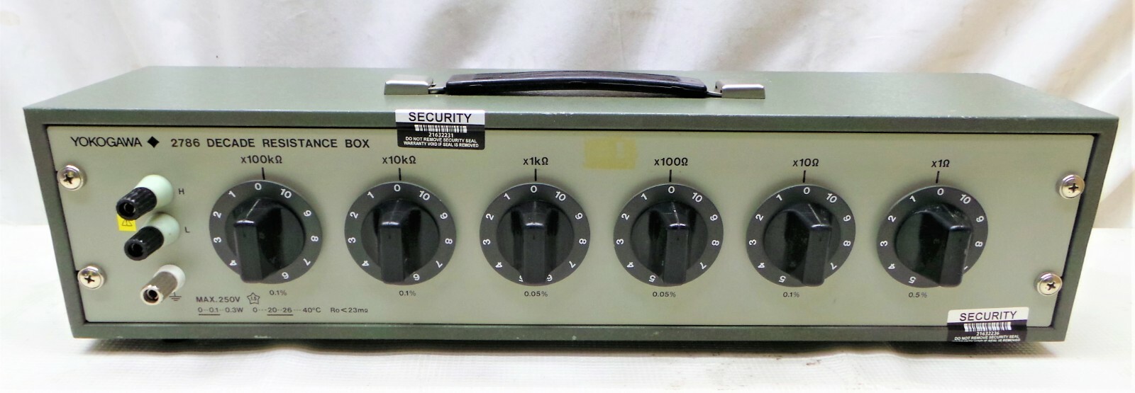 YOKOGAWA 2793 DECADE RESISTANCE BOX.