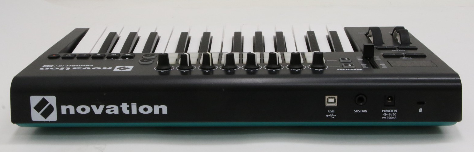 Novation Launchkey 25 Mk2 Midi Keyboard Controller *READ*