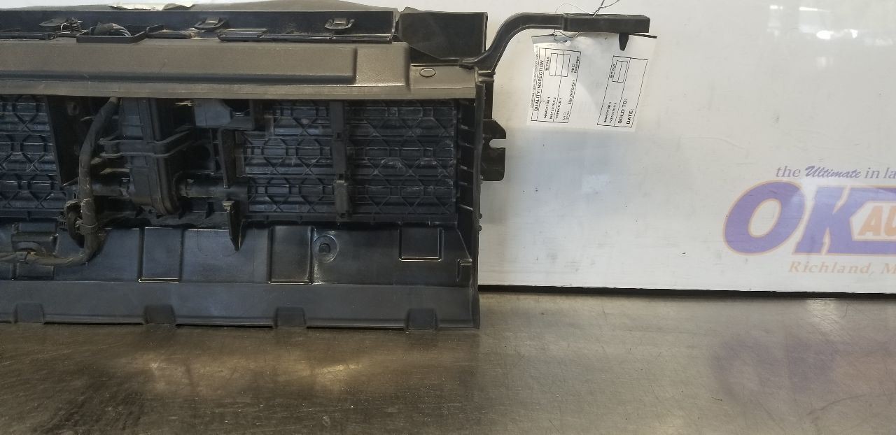 24 FORD BRONCO LOWER AIR SHUTTER 2.3L WITHOUT ADAPTIVE CRUISE