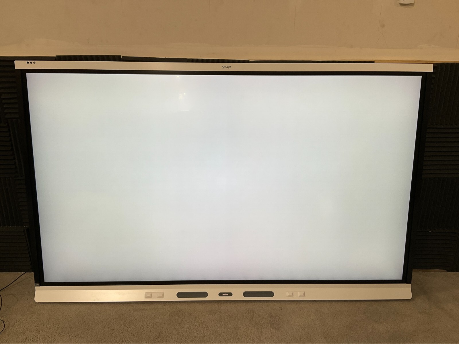 New Smart Technologies Board 6086S Pro 86 Interactive Display 4K SBID-6086S-P **