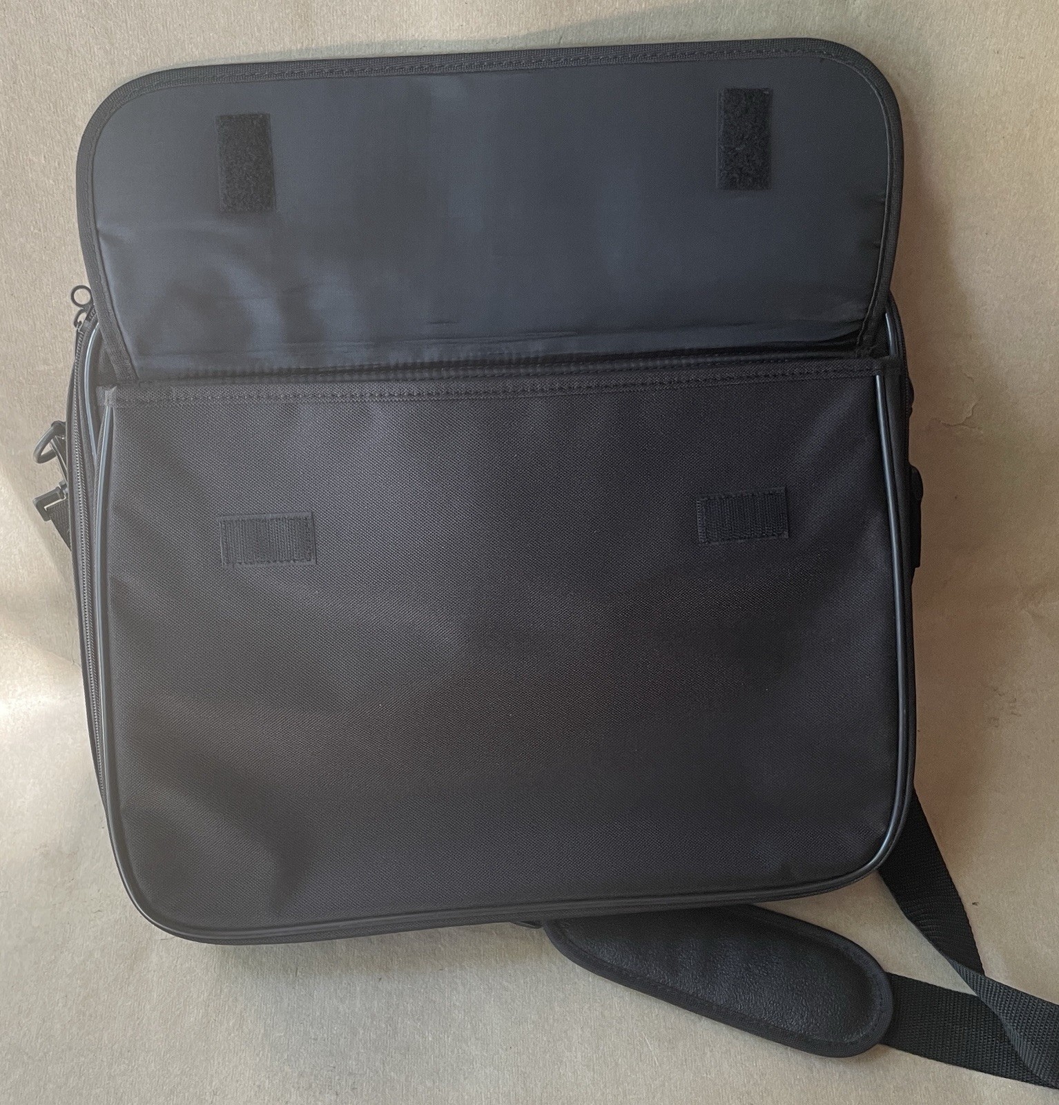 Targus Laptob Bag 15x12