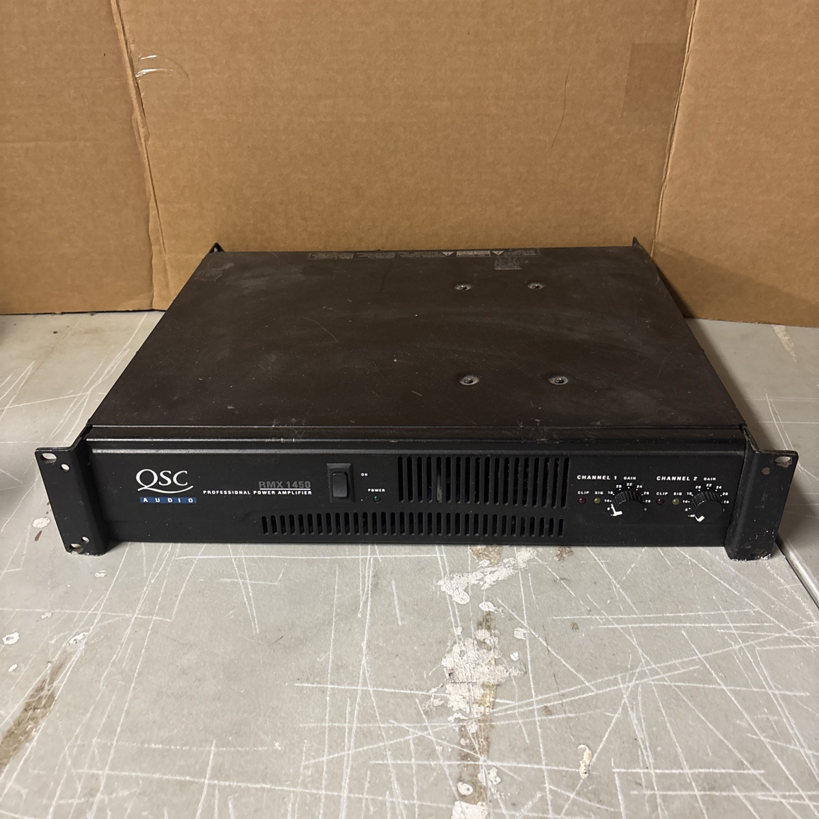 QSC Audio RMX-1450 Amplifier Turns On See Photos