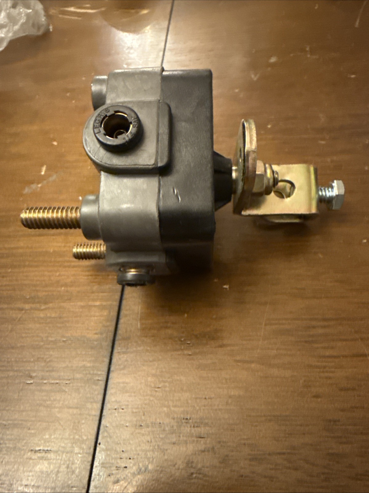Barksdale Leveling Valve, Height Control 52321 series