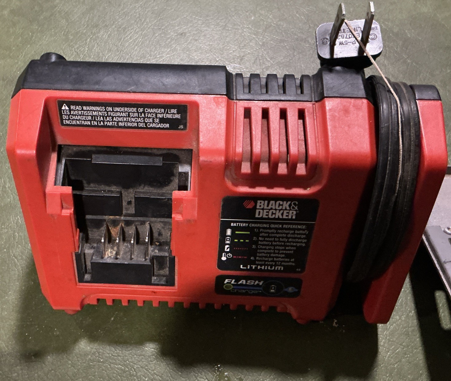 BLACK DECKER Matrix Tool Set BDCDMT120 Drill 4 Attachments, 2 Batteries, Charger