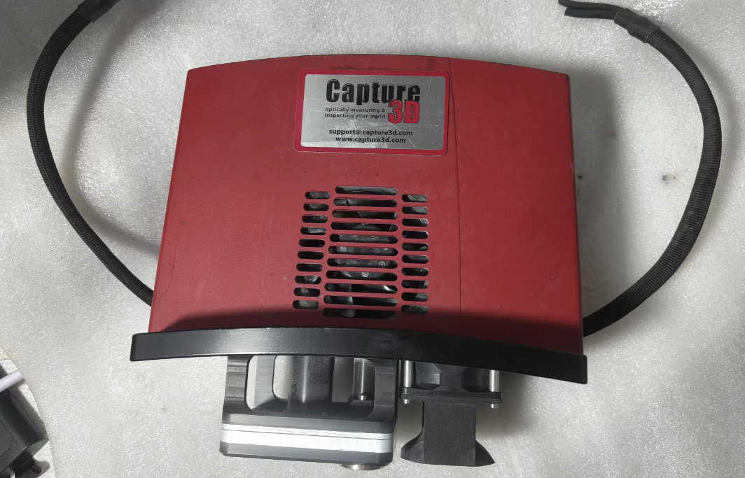 1pcs GOM 3D scanner ATOS III, two cameras were cut out
