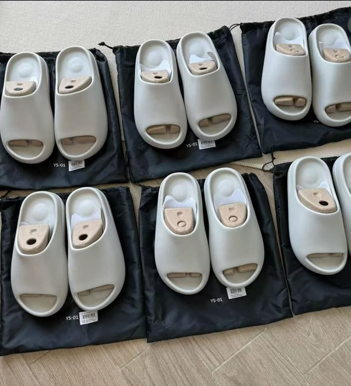 YZY Yeezy Slide YS-01 Cream 2025 Multiple Sizes（Size 5-14） Ship Now(Runs small)